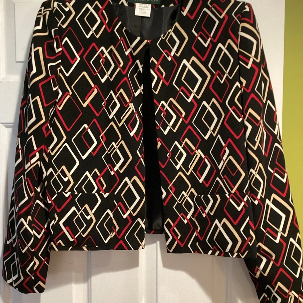 Blazer - Picture 4 of 4